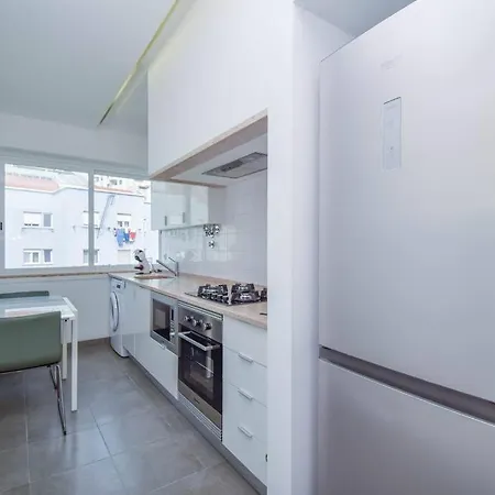 Cozy And Sunny Family Apartment *