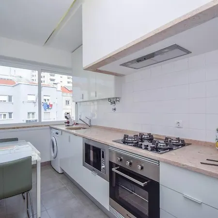 Cozy And Sunny Family Apartment *
